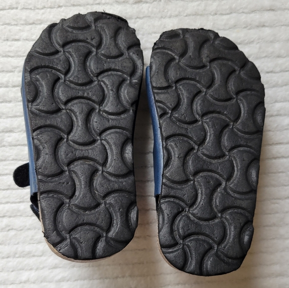 Boys Lucky Brand Toddler Blanc Foodbed Sandals Size 6 or 7 - Picture 3 of 9